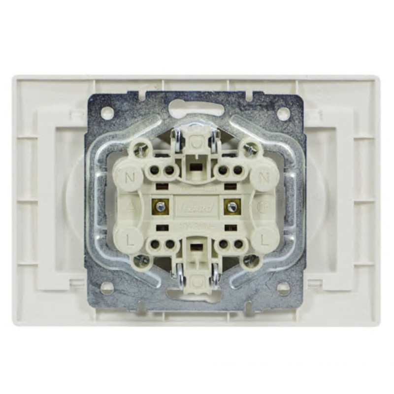 Розетка двойная б/з LEZARD Mira белая 701-0202-128B