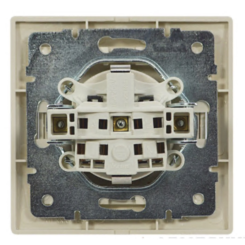 Розетка одинарная с/з крышкой и вставкой LEZARD Mira крем 701-0303-123B