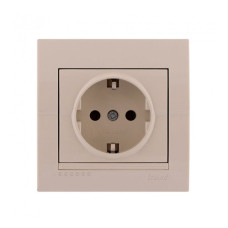 Розетка одинарная з/з LEZARD Deriy крем 702-0303-122В