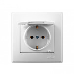 Розетка одинарная с/з и защитной крышкой LEZARD Lesya белый 705-0202-123B