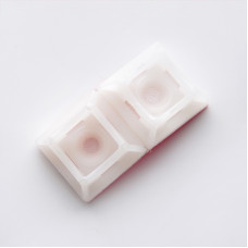 Площадка универсальная самоклеющаяся для кабельных стяжек белая 20*20*5мм (50шт) APRO