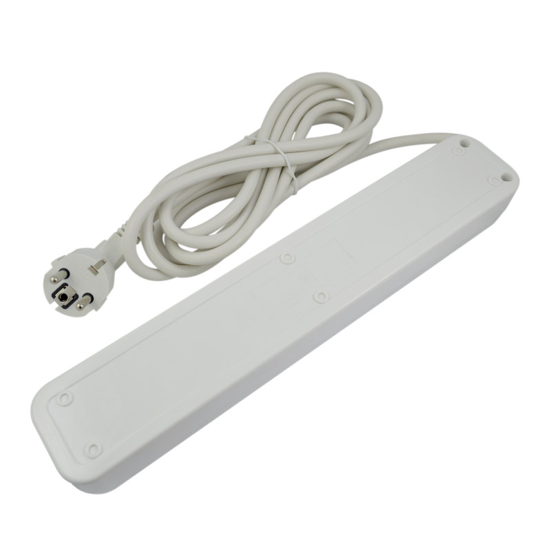 Удлинитель LEZARD 6 входов 3м с заземлением и выключателем Letitia 721-0603-602