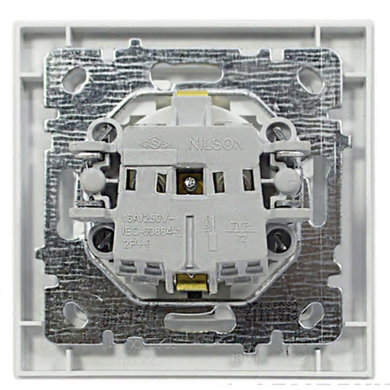 Розетка одинарная с/з и крышкой NILSON Thor белая 27111018