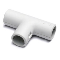 Тройник d20 для гладкостенной трубы ДКС ( 50620 )