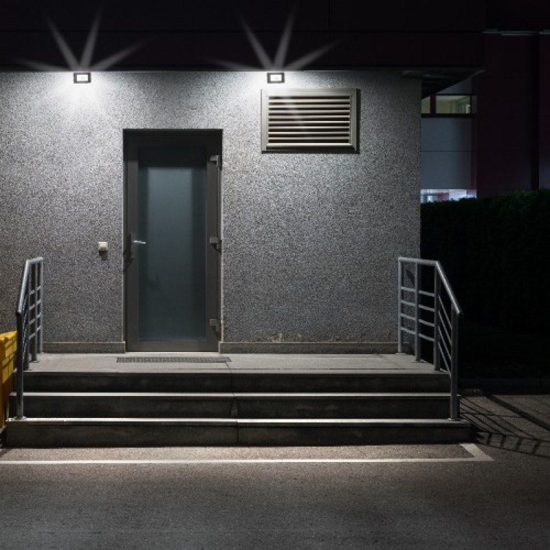 Cвітлодіодний прожектор ARDERO LL-1020ARD 20W 1600Lm 6500K чорний IP65 (80016)