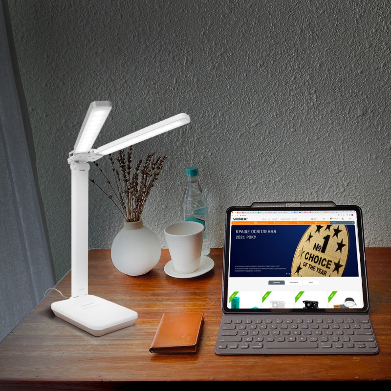 Настольная лампа с аккумулятором TITANUM TLTF-010W 7W 2700-6000K белая