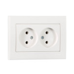 Розетка двойная б/з LEZARD Rain белая 703-0202-128B