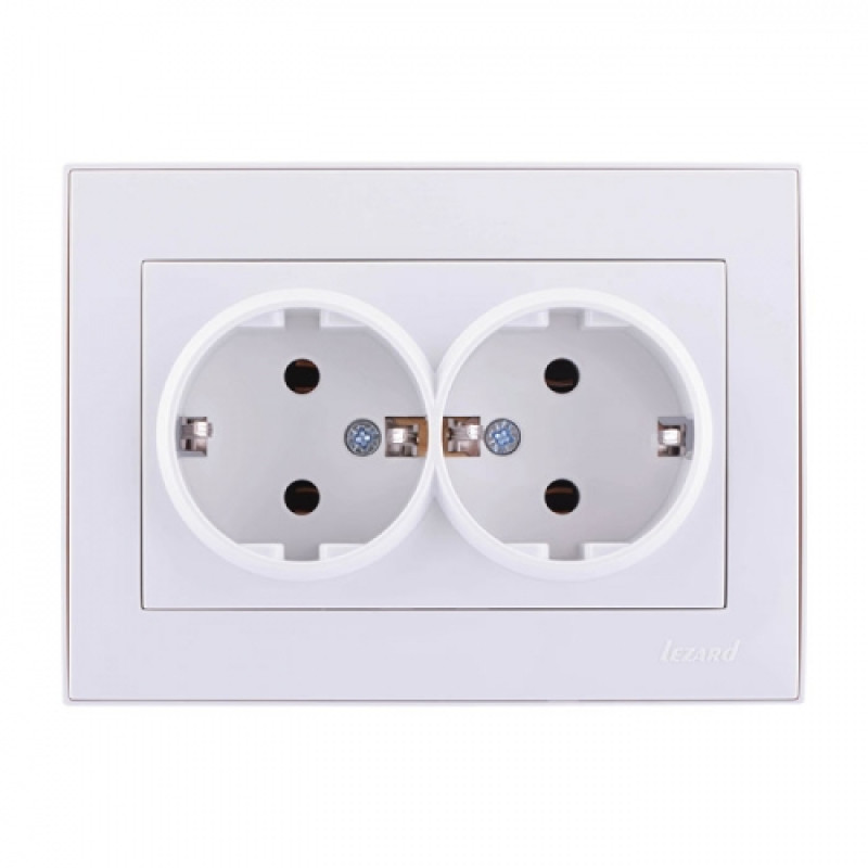 Розетка двойная с/з LEZARD Rain белая 703-0202-127B 