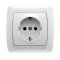 Розетка одинарная с/з VIKO Carmen белая 90561008