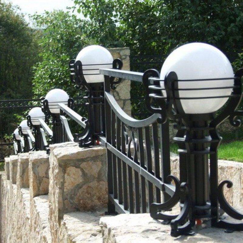 Светильник садово-парковый ШАР 200мм опал ( 310103 )