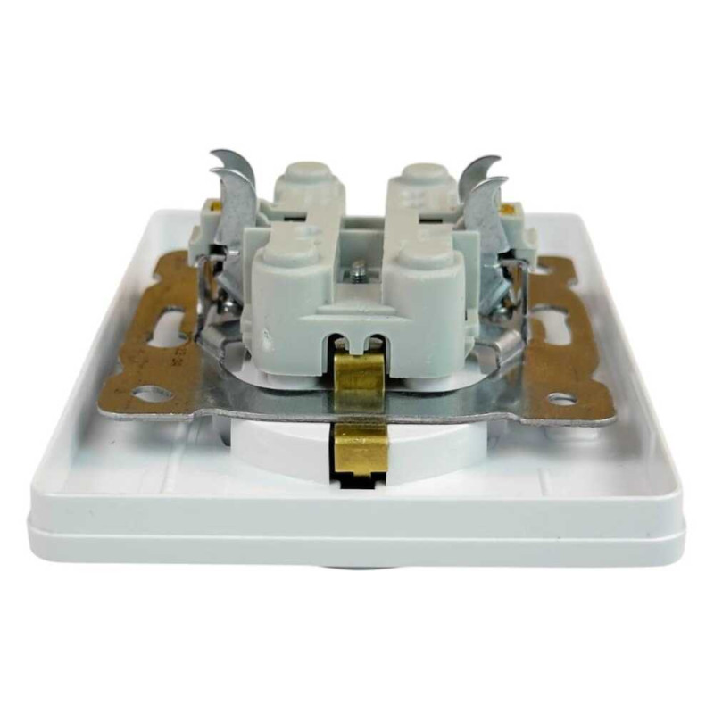 Розетка Nilson Selene белая 2-я с заземлением ( 23111025 )