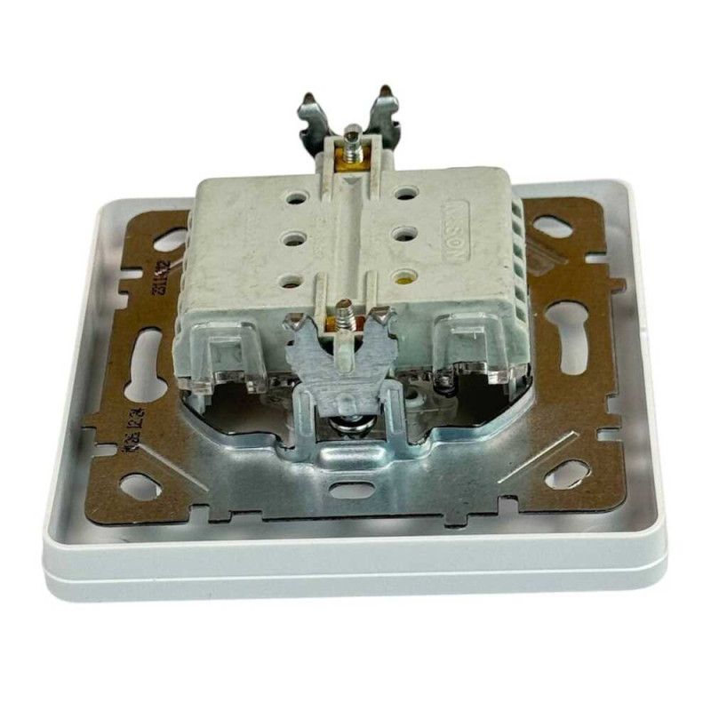 Выключатель Nilson Selene белый кнопка "ЗВОНОК" ( 23111012 )