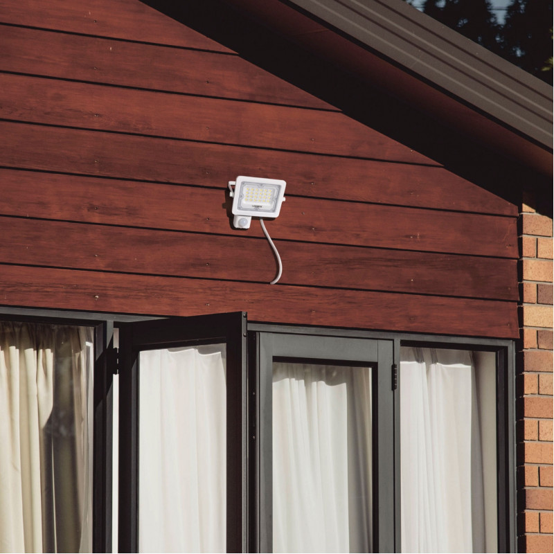 Світлодіодний сенсорний прожектор VIDEX VL-Fe105W-S 10W 5000K білий (VL-F2e105W-S)