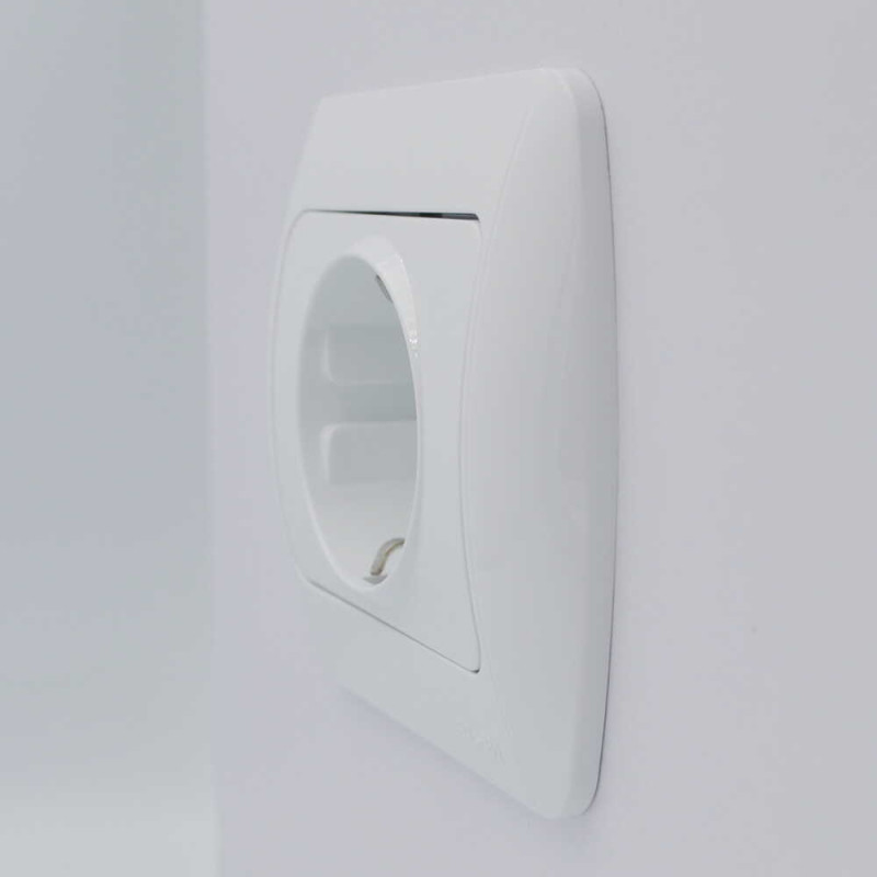 Розетка одинарная с/з EL-BI Zirve белая Fixline (501-010201-217)