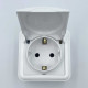 Розетка Nilson Unique белая 1-я с заземлением с крышкой ( 28111018 )