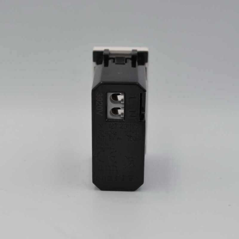 Розетка Zenit белая USB 1 мод. (2CLA218500N1101)