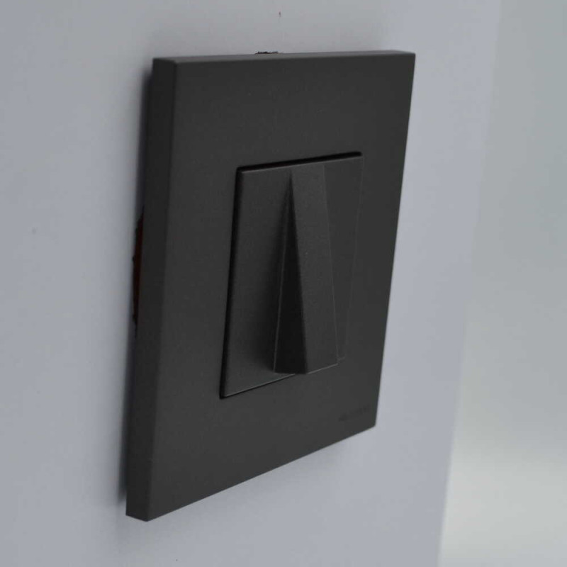 Розетка Zenit антрацит 1-на каб. выход ( 2CLA220700N1801 )