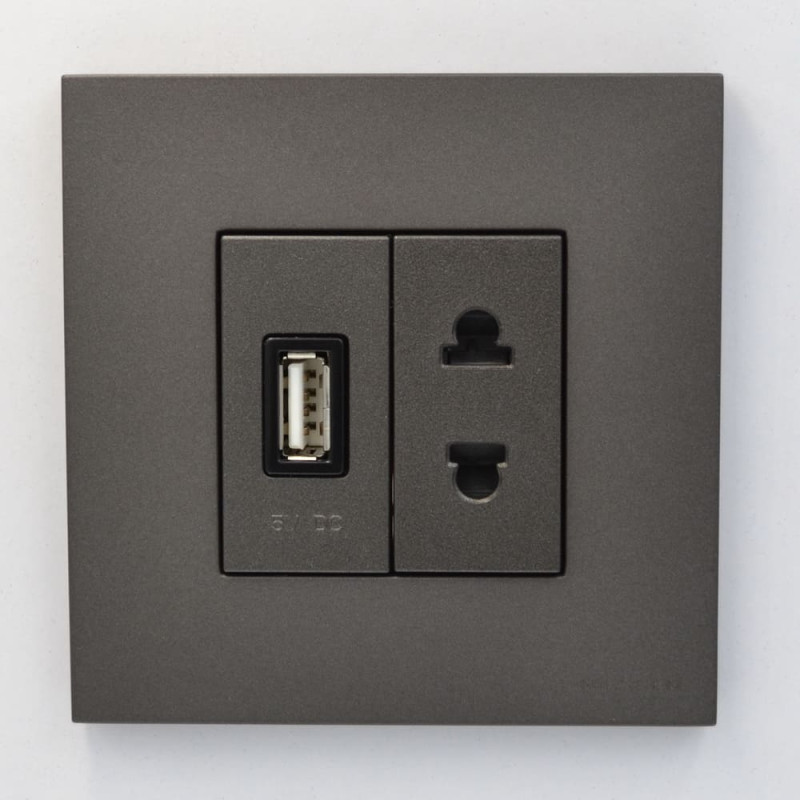 Розетка Zenit антрацит USB 1 мод. 2000мА ( 2CLA218520N1801 )