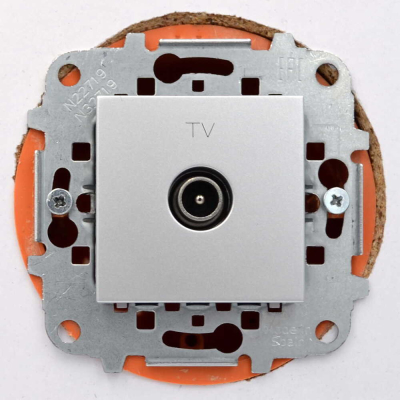 Розетка Zenit TV срібна ( 2CLA225070N1301 )