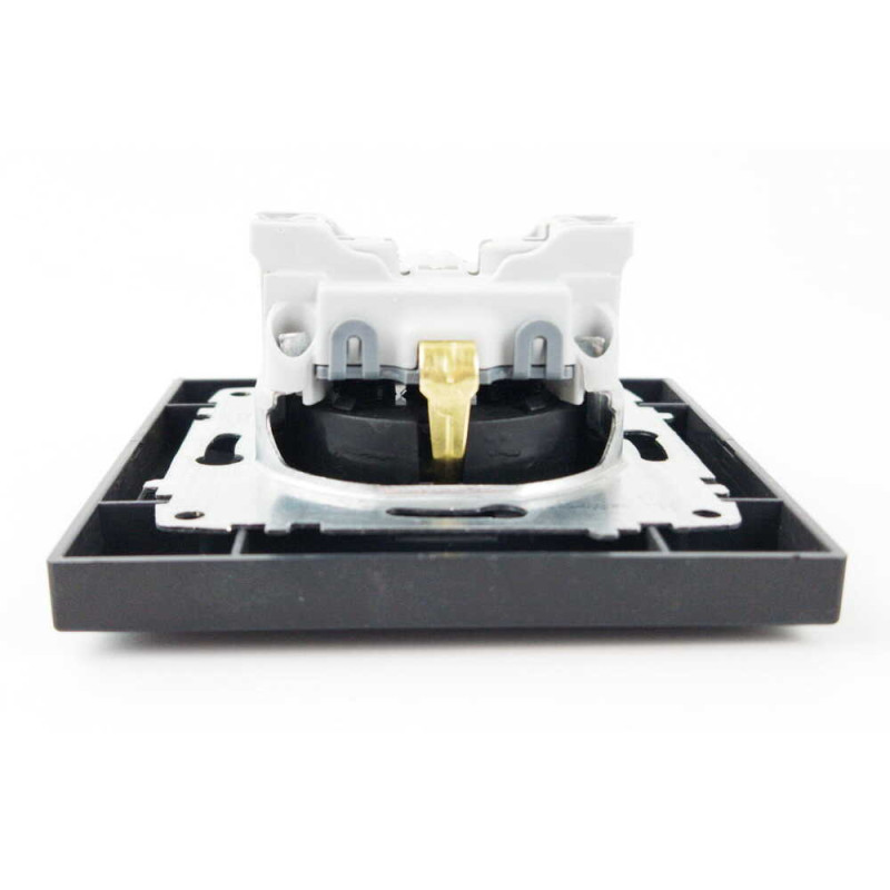 Розетка одинарна із заземленням ELBI VEGA матовий чорний (510-014800-217)