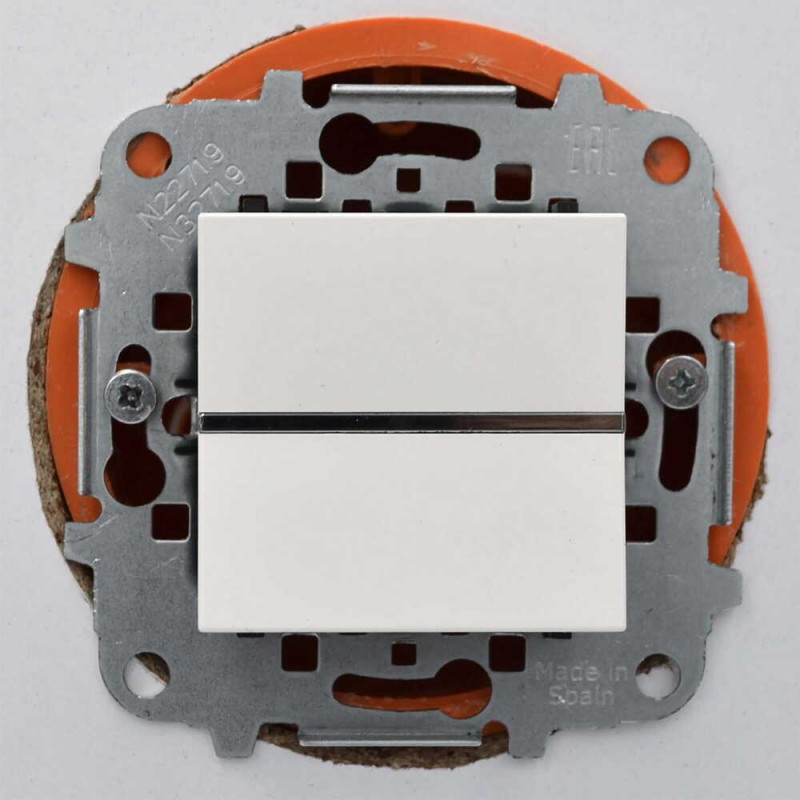 Кнопка Zenit біла 1-на ( 2CLA220470N1101 )