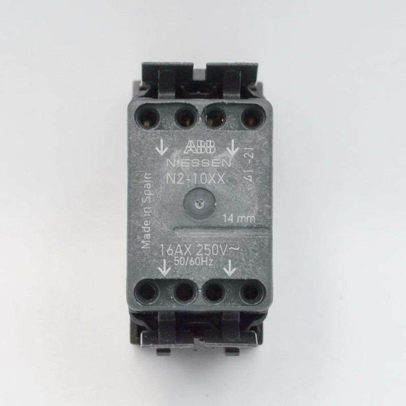 Выключатель Zenit антрацит 1-й 1-мод. промежуточный ( 2CLA211000N1801 )