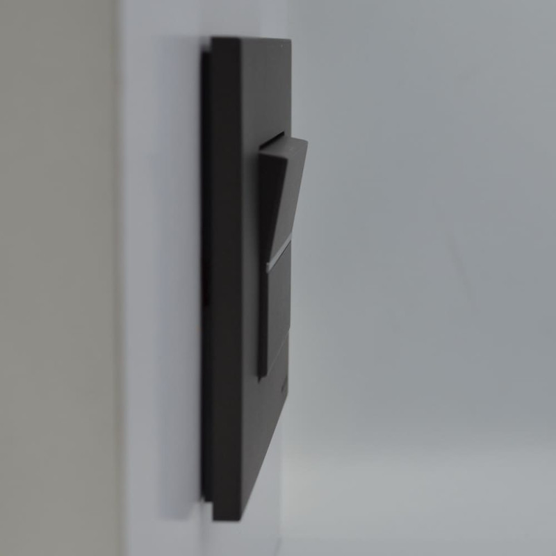 Выключатель Zenit антрацит 1-й проходной ( 2CLA220200N1801 )