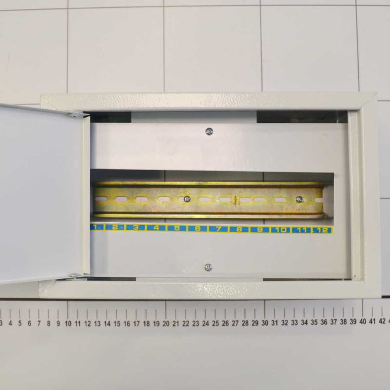 Щит распределительный навесной NOVA ШМР-12-Н