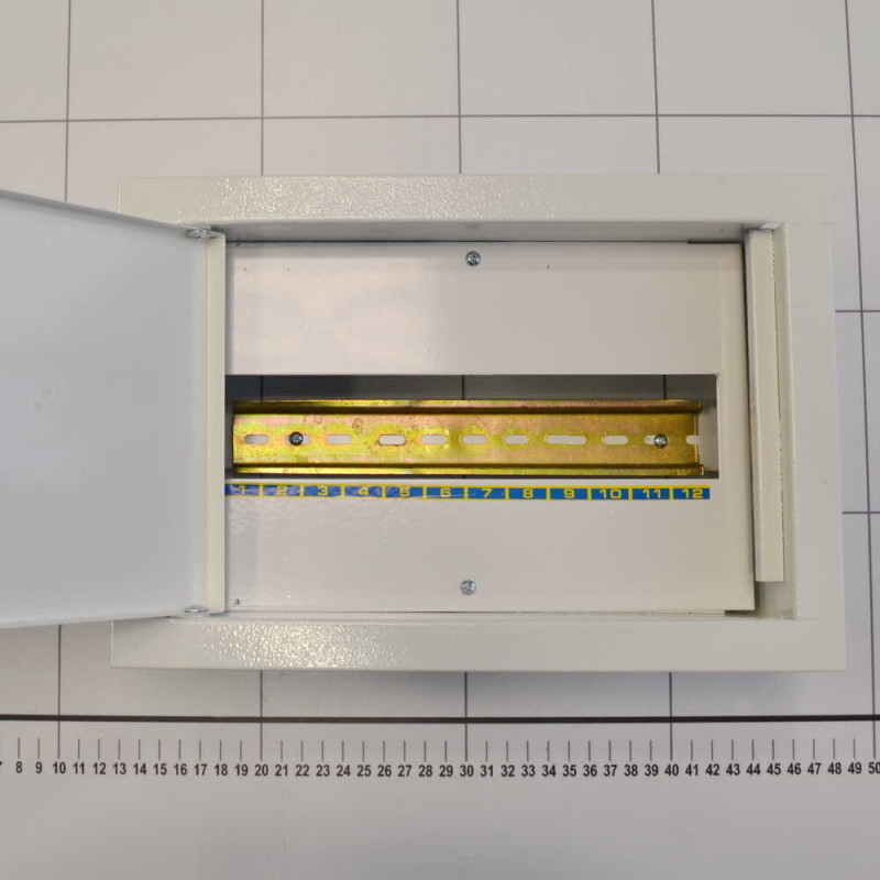 Щиток розподільчий врізний NOVA ШМР-12-В