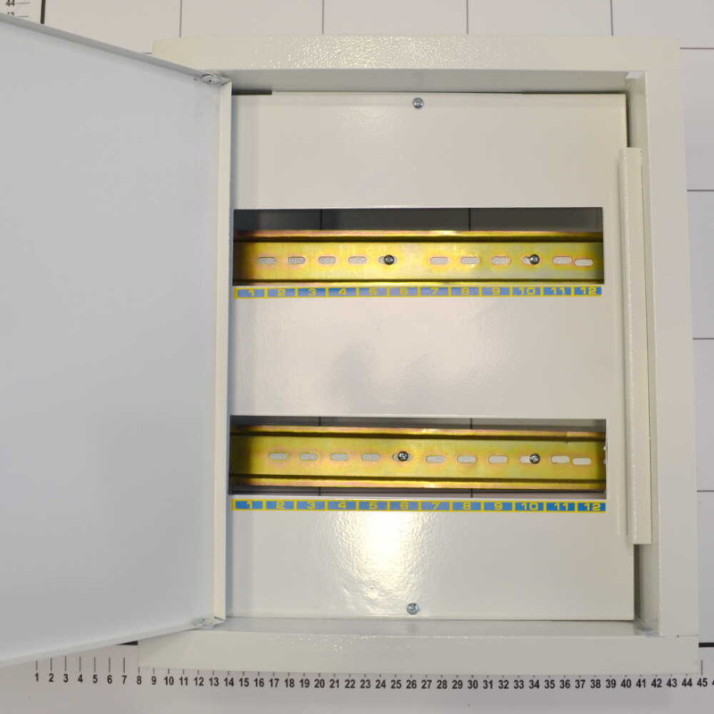 Щиток розподільчий врізний NOVA ШМР-24-В