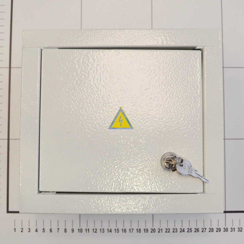 Щит распределительный встроенный NOVA ШМР-8-В