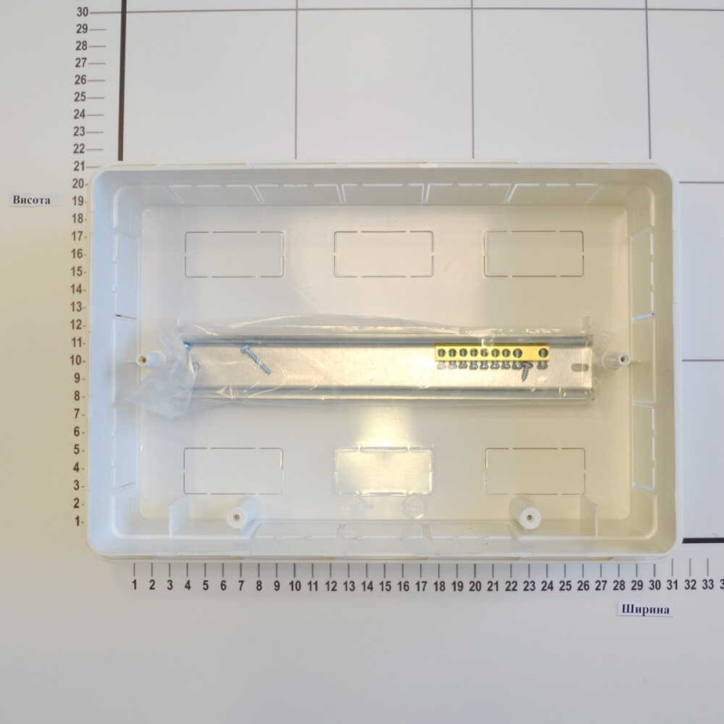 Внутренний бокс пластиковый VIKO на 12 модулей 90912012