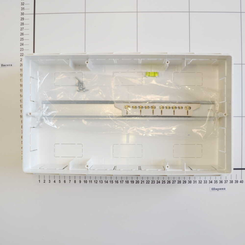 Внутренний бокс пластиковый VIKO на 18 модулей 90912018