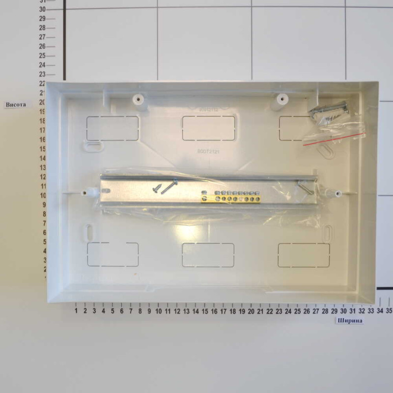 Наружный бокс пластиковый VIKO на 12 модулей 90912112