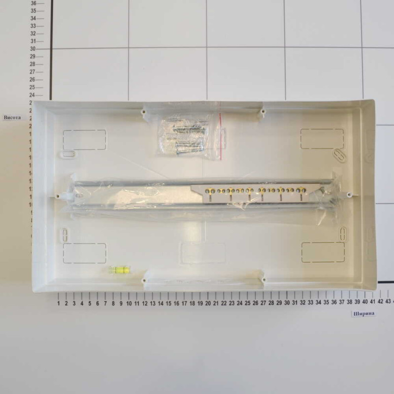 Зовнішній бокс пластиковий VIKO на 18 модулів  90912118