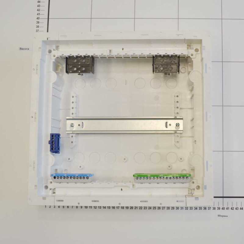 Бокс пластиковый AББ UK612E2 на 12 модулей внутренний с клеммами ( 2CPX077840R9999 )