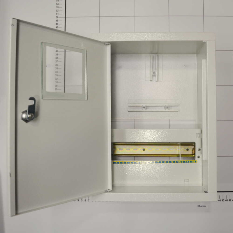 Щит распределительный встроенный NOVA ШМР 1Ф-12-В