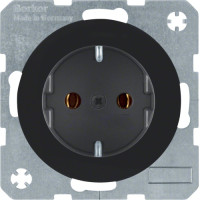 Розетка з з/к, 16А/250В, чорна, R.x Hager 47432045