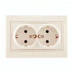 Розетка двойная с/з с вставкой LEZARD Mira крем 701-0303-127B