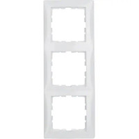 Рамка 3Х пол.белье S.1 Hager 10138989