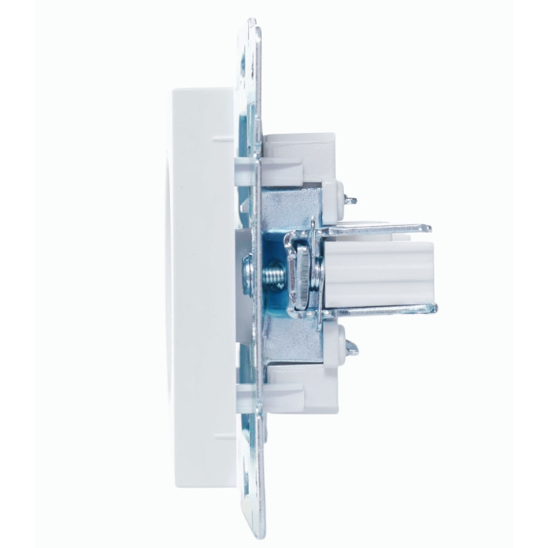 Розетка компьютерная LEZARD Vesna белая 742-0288-139