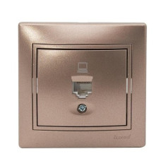 Розетка одинарная компьютерная MIRA светло-коричневый перламутр со вставкой 701-3131-139