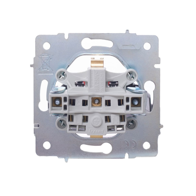 Розетка одинарная с/з LEZARD Vesna белый 742-0288-122В