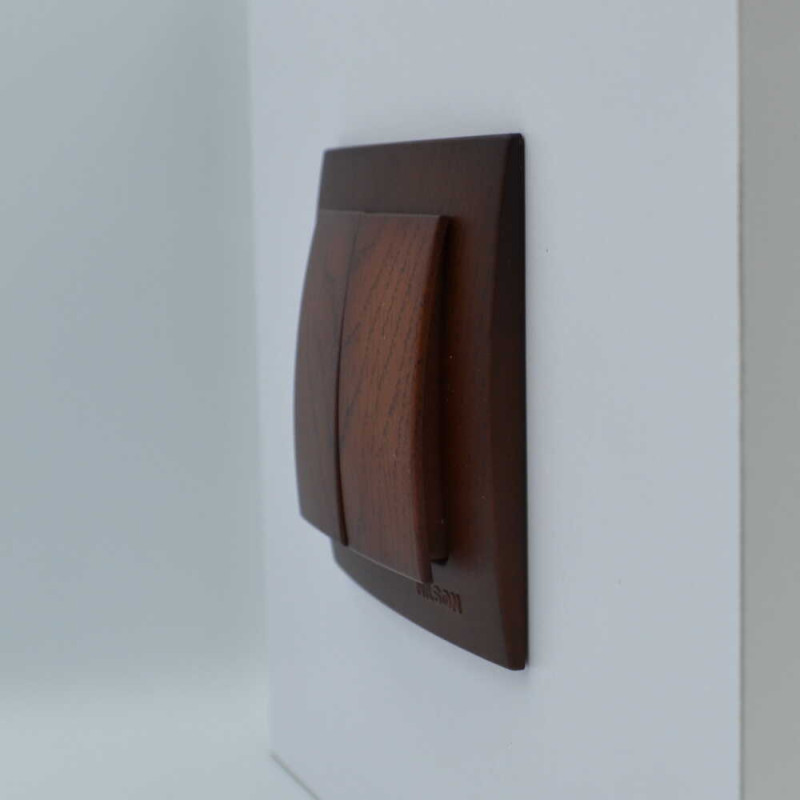 Выключатель двухклавишный NILSON Touran орех 24271003