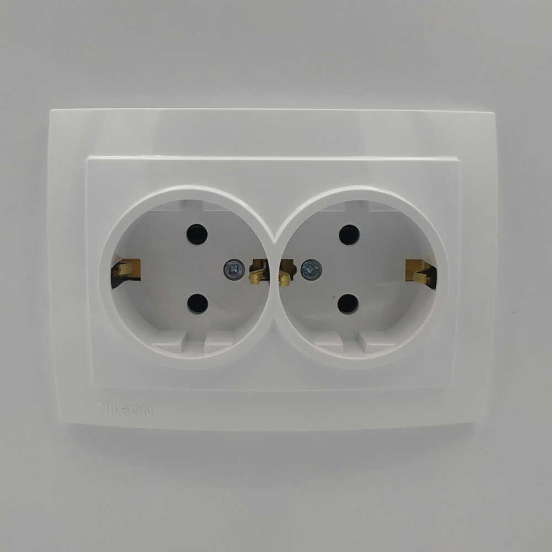 Розетка двухмесная с/з NILSON Touran Белый 24111025