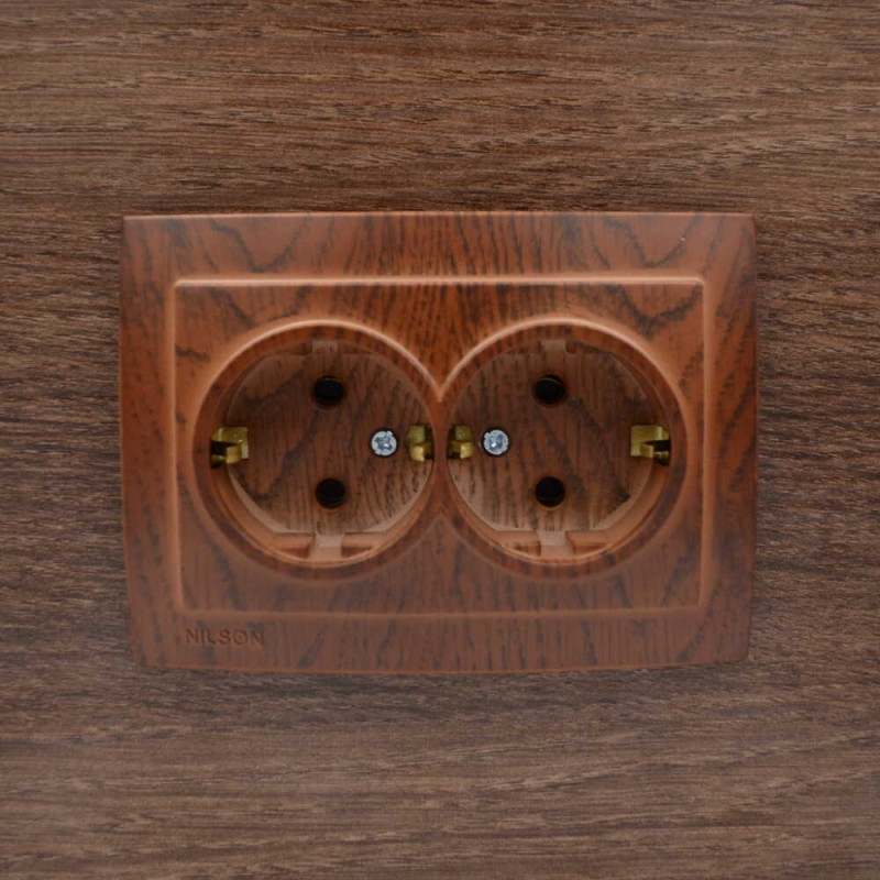 Розетка двомісна з/з NILSON Touran горіх 24271025