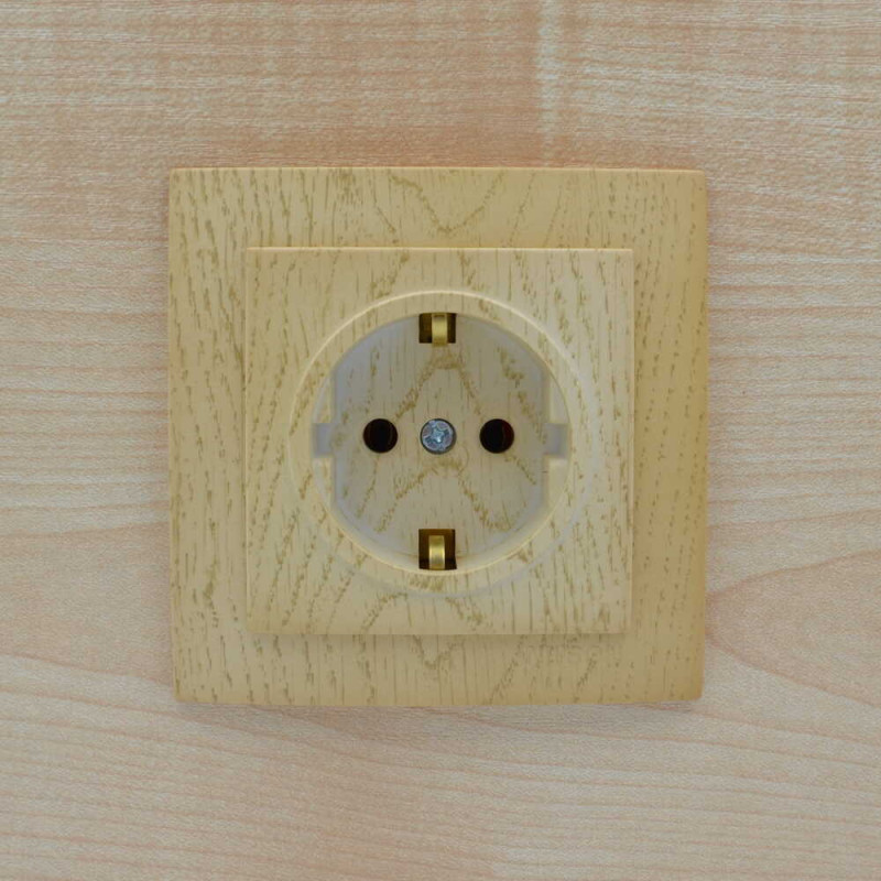 Розетка одинарна з/з NILSON Touran клен 24281017