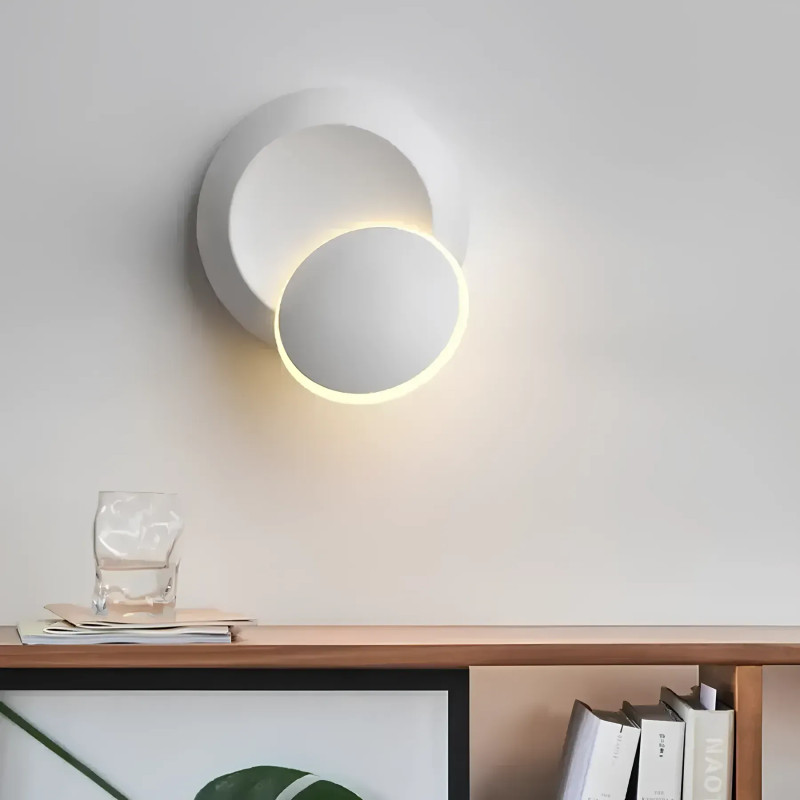 Светодиодное настенное бра Sirius 5W с акриловым плафоном 3000K белое IP20 8872M-W