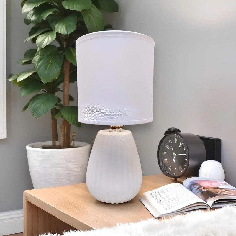 Настільна лампа Valeso в класичному стилі під лампу Е14 біла IP20 HS8811 WHITE