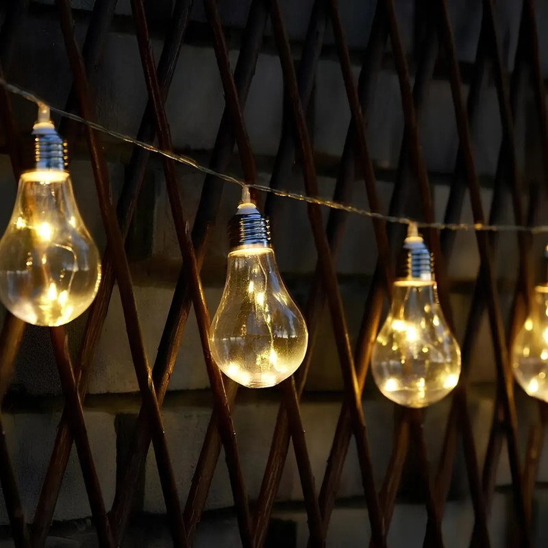 Уличная светодиодная гирлянда Sirius на солнечной батарее 3.8м 3000К IP44 SLS10CB